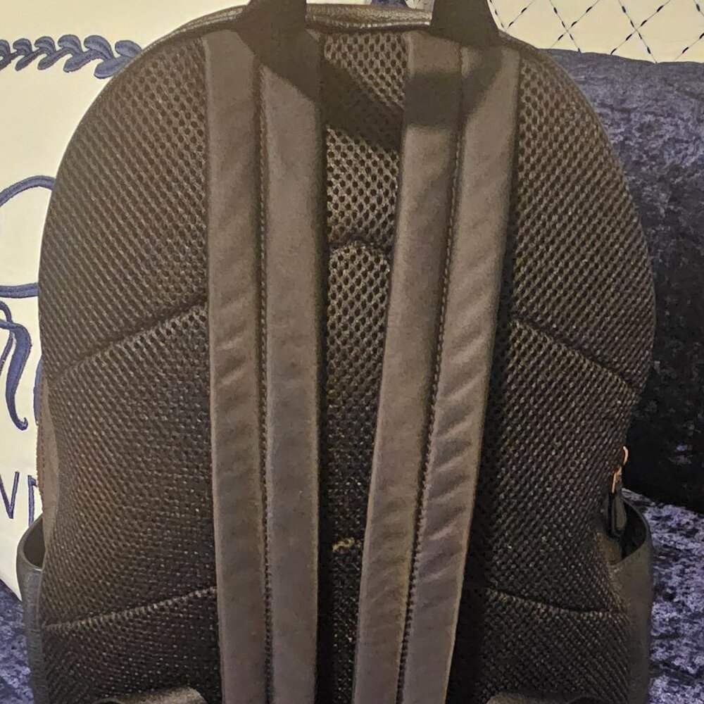 NEW Coach Backpack In Blocked Signature Canvas - Picture 3 of 4